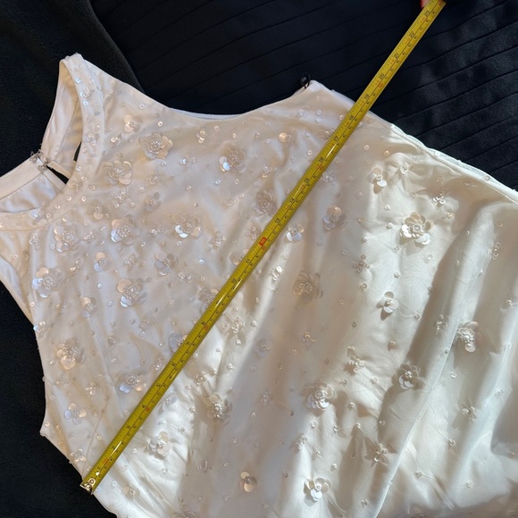 NWT ADRIANA PAPPELL Floral Beaded Appliqué Dress Bridal Shower Brides Dress - Picture 7 of 10